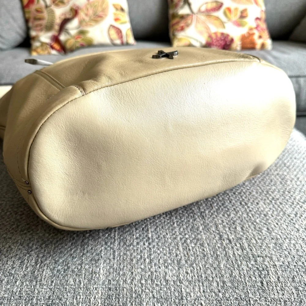Pour La Victoire Large Bag